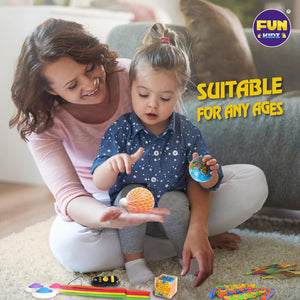 Mamă și fetiță se joacă cu jucării fidget – pentru toate vârstele