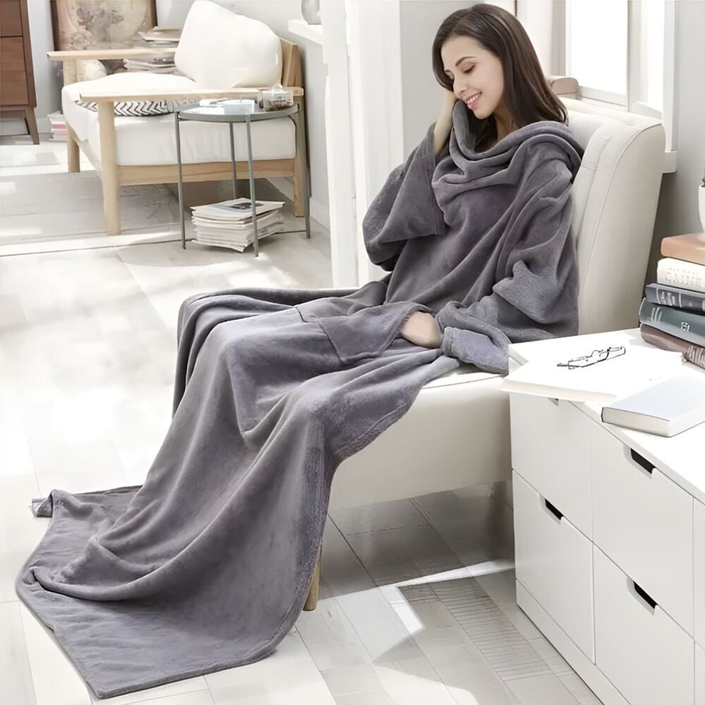 Hordható Pléd Kéznyílással és Zsebbel – Extra Puha Kivitel, Világosszürke - BShopy