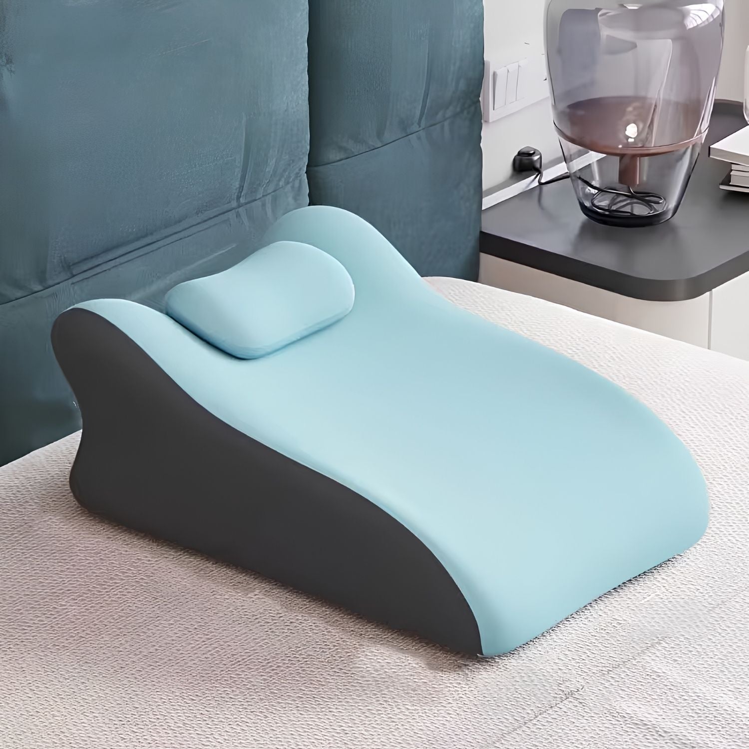 Blux Pernă Confortabilă cu Spumă cu Memorie pentru Odihnă pe Burtă – 42×60×23 cm - Albastru Deschis