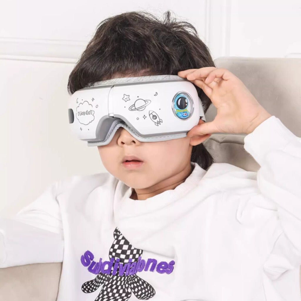 BLux Gyerek Szemmasszírozó 3 Üzemmóddal - Párnázott, Asztronauta Mintás - BShopy